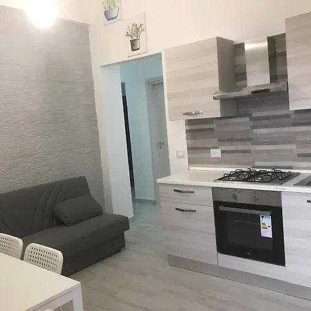 1 Apartment *